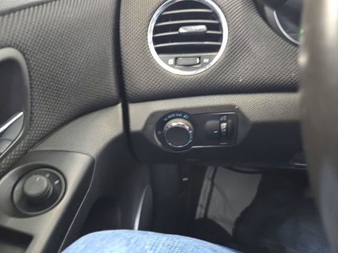 Used 2011 Chevrolet Cruze LT FWD image 19