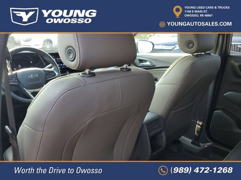 Used 2025 Chevrolet Trax ACTIV w/ Sunroof Package FWD image 29