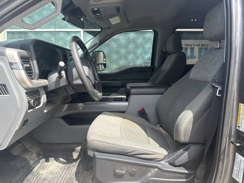 Used 2023 Ford F250 XLT w/ FX4 Off-Road Package AWD/4WD image 9