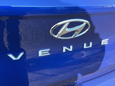 Certified 2023 Hyundai Venue SEL image 34