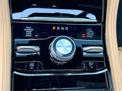 New 2025 Jeep Grand Cherokee Summit image 22