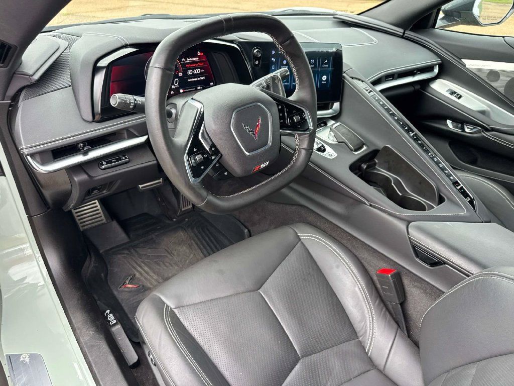 Used 2024 Chevrolet Corvette Stingray Preferred Cpe w/ Z51 Performance Package RWD image 19