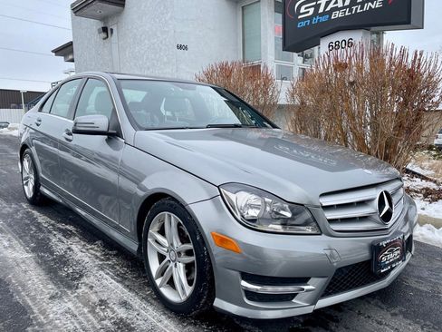 Used 2012 Mercedes-Benz C 300 4MATIC Sedan image 2