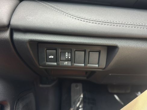 Used 2025 Subaru Legacy Limited image 28