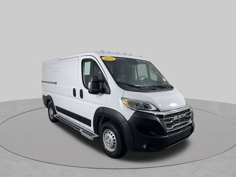 Used 2025 RAM ProMaster 2500 w/ U-Haul Equipment Group FWD image 12