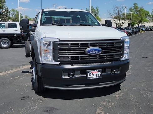 New 2025 Ford F550 4x4 Crew Cab Super Duty image 17
