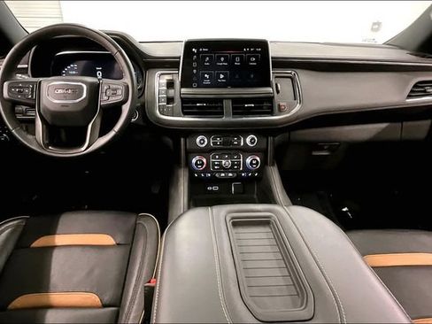 Used 2024 GMC Yukon XL AT4 AWD/4WD image 19