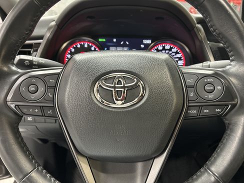 Used 2023 Toyota Camry XSE FWD image 18