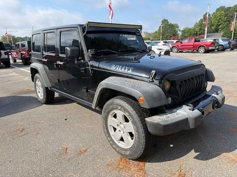 Used 2017 Jeep Wrangler Unlimited Sport AWD/4WD image 3