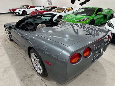 Used 2003 Chevrolet Corvette Convertible w/ Preferred Equipment Group1 RWD image 19