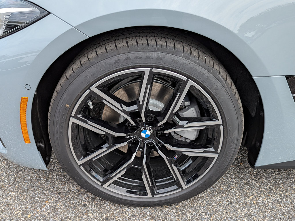 New 2026 BMW 430i xDrive w/ M Sport Package AWD/4WD image 8