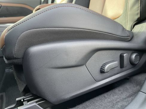 New 2026 Subaru Forester Touring AWD/4WD image 21
