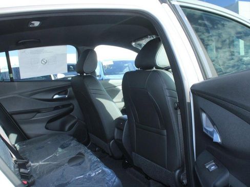 New 2026 Buick Envista Preferred w/ Convenience I Package FWD image 5