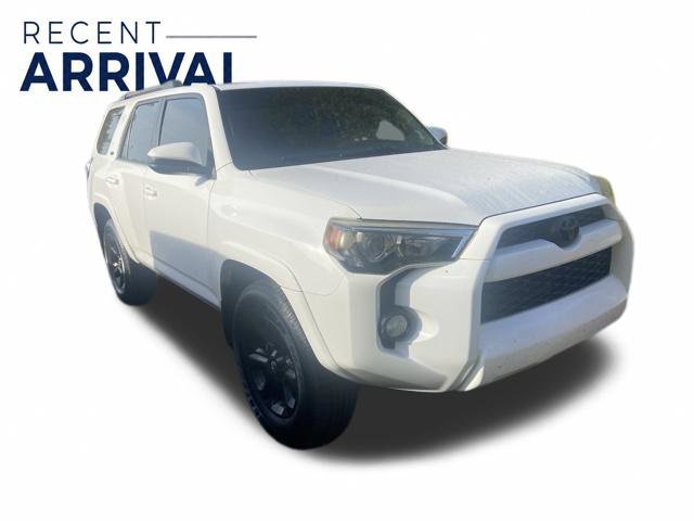 Used 2016 Toyota 4Runner SR5 RWD image 3
