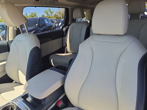 New 2026 Kia Carnival SX Prestige image 23