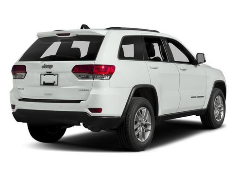 Used 2017 Jeep Grand Cherokee Altitude AWD/4WD image 5
