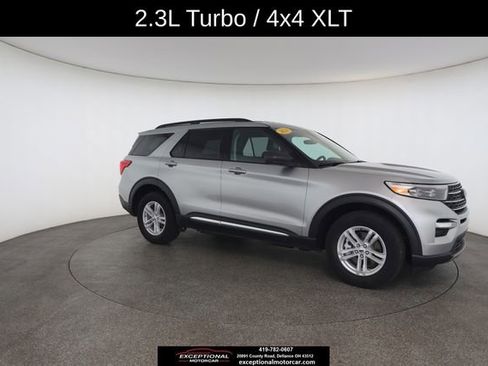 Used 2024 Ford Explorer XLT w/ Equipment Group 202A AWD/4WD image 26