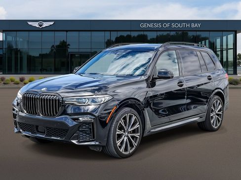 Used 2021 BMW X7 M50i AWD/4WD image 1