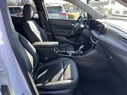 Used 2024 Buick Encore GX Sport Touring w/ Comfort Package image 10