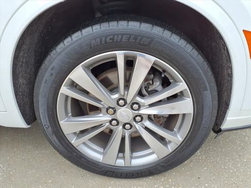 Used 2023 Cadillac XT6 Premium Luxury w/ Technology Package AWD/4WD image 7