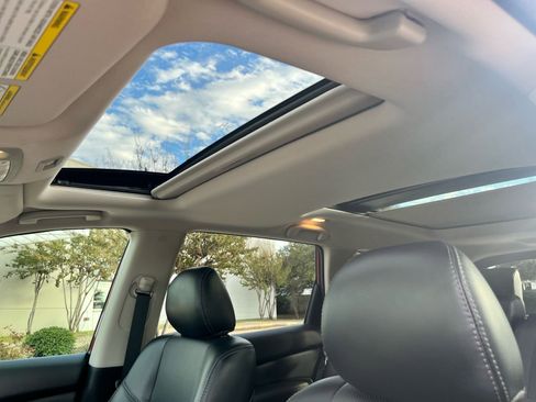 Used 2020 Nissan Pathfinder Platinum image 27