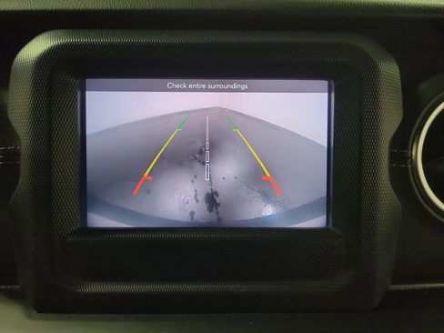 Used 2019 Jeep Wrangler Unlimited Sahara w/ LED Lighting Group image 19