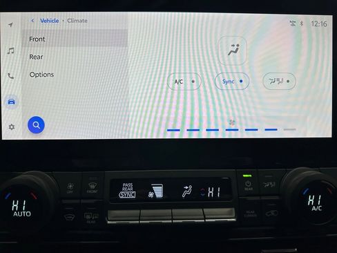 Used 2025 Toyota Grand Highlander AWD image 30
