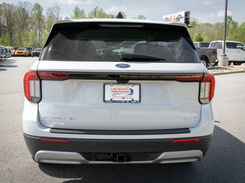 New 2026 Ford Explorer Platinum AWD/4WD image 16