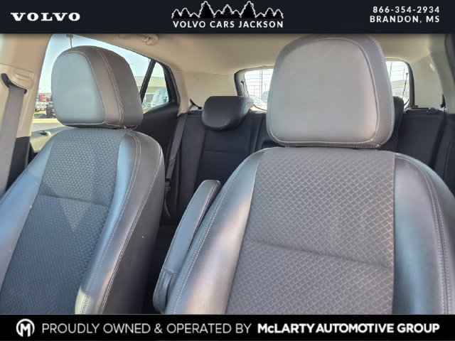 Used 2022 Buick Encore Preferred AWD/4WD image 11