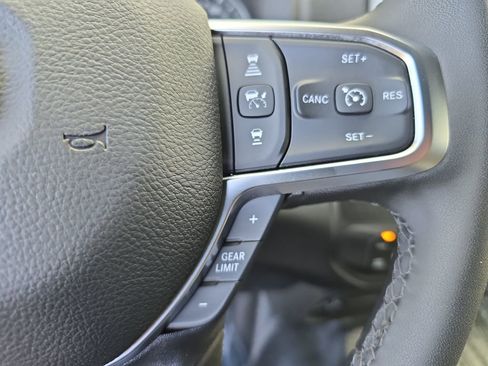 New 2026 RAM 3500 Big Horn AWD/4WD image 18