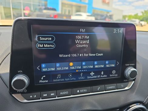 Used 2024 Nissan Sentra SV FWD image 23
