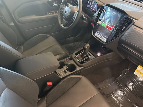 Used 2025 Subaru Forester Touring image 15
