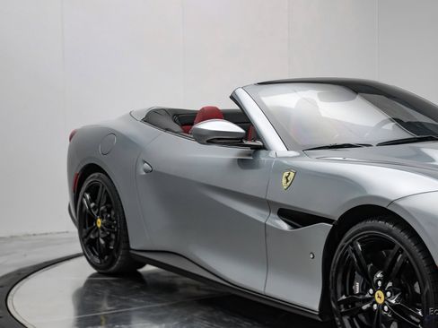 Used 2019 Ferrari Portofino image 33
