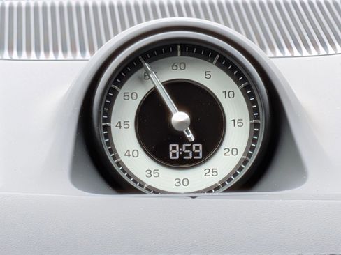 New 2025 Porsche Cayenne Turbo image 21