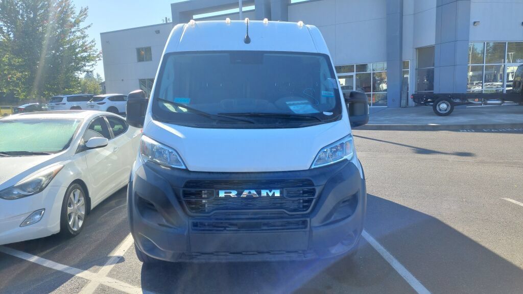 Used 2025 RAM ProMaster 2500 FWD image 2