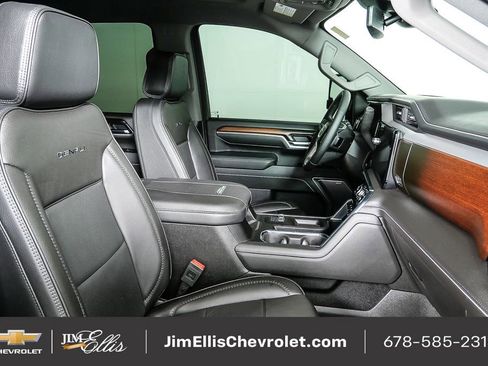 Used 2025 GMC Sierra 2500 Denali image 23