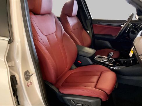 Used 2024 BMW X3 sDrive30i w/ Premium Package w/ZPA RWD image 8