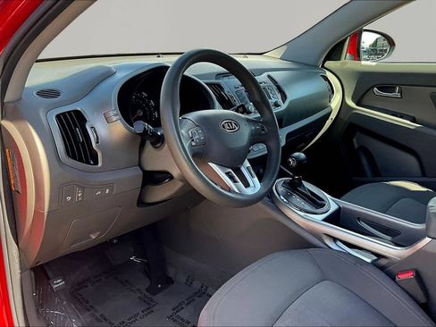 Used 2011 Kia Sportage LX w/ Convenience Pkg FWD image 17