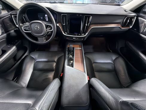 Used 2024 Volvo S60 B5 Plus AWD/4WD image 36