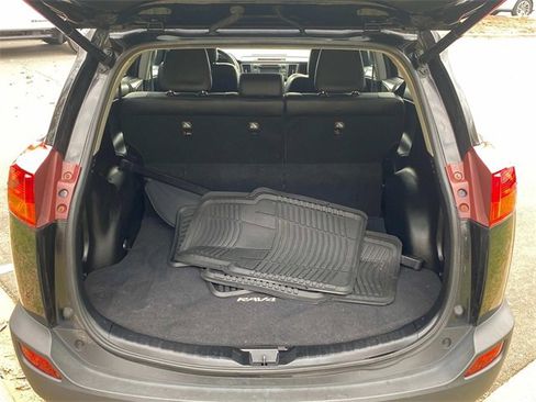 Used 2013 Toyota RAV4 Limited image 28