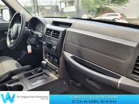 Used 2012 Jeep Liberty Sport AWD/4WD image 15