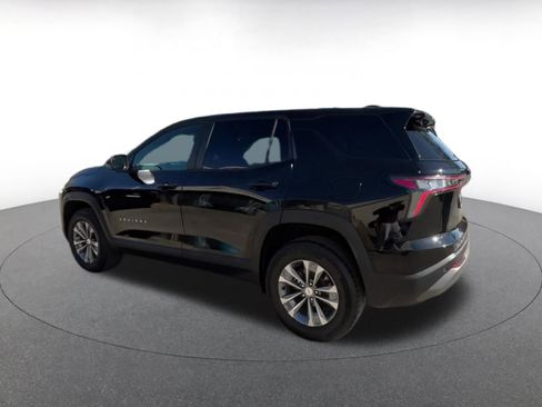 Used 2025 Chevrolet Equinox LT image 10