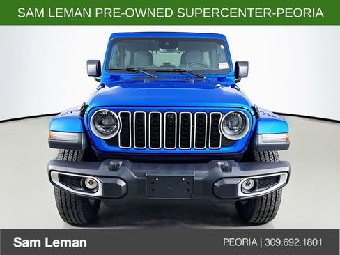 Used 2024 Jeep Wrangler Sahara w/ Technology Group image 2