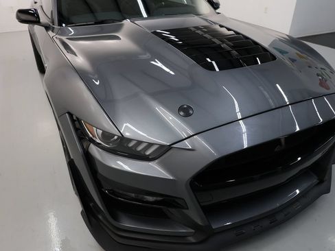 Used 2022 Ford Mustang Shelby GT500 w/ Carbon Fiber Track Pack RWD image 62