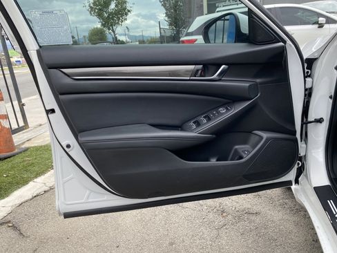 Used 2020 Honda Accord Sport image 15