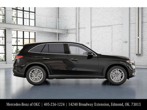 Used 2026 Mercedes-Benz GLC 300 4MATIC image 16