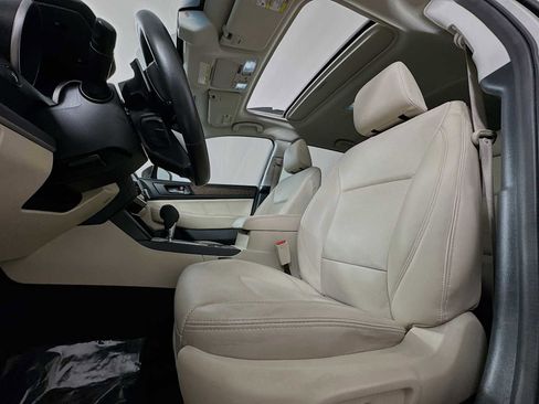 Used 2018 Subaru Outback 3.6R Limited image 19