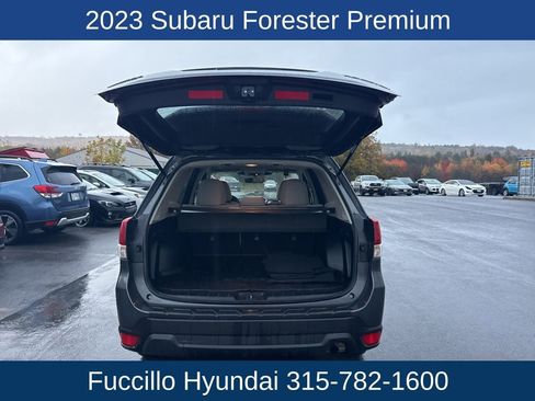 Used 2023 Subaru Forester Premium image 6