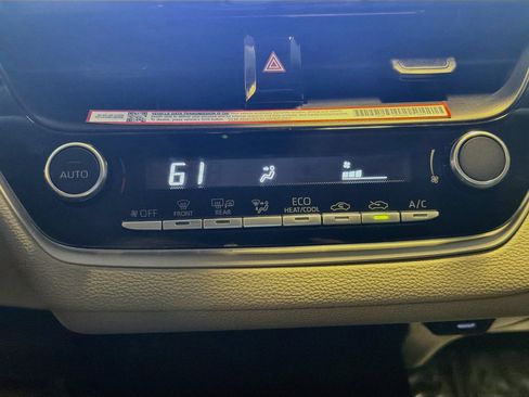 Used 2026 Toyota Corolla LE FWD image 24
