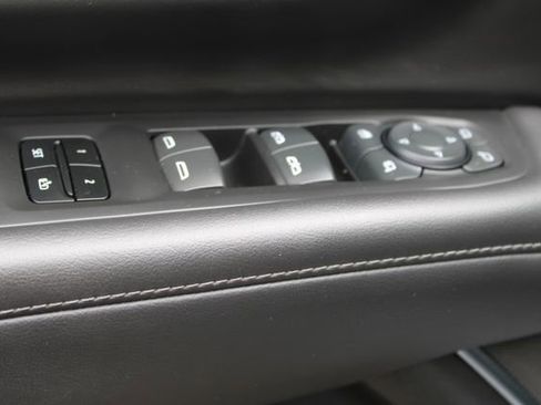 Used 2024 Chevrolet Tahoe Z71 w/ Z71 Off-Road Package AWD/4WD image 12